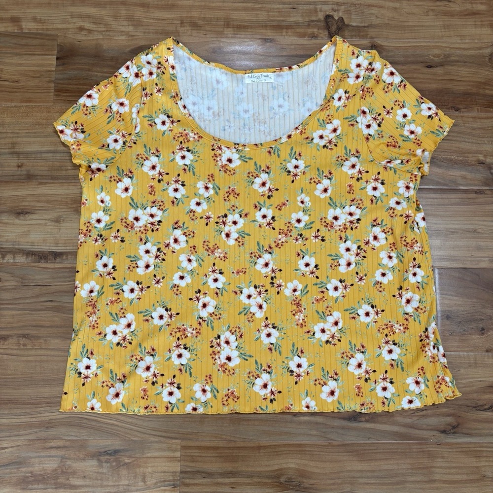 Full circle floral short sleeve knit top‎ womens plus size 2X ribbed lettuce hem